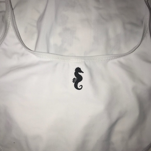 Famous Sunny Co Pamela swimsuit - Picture 2 of 6